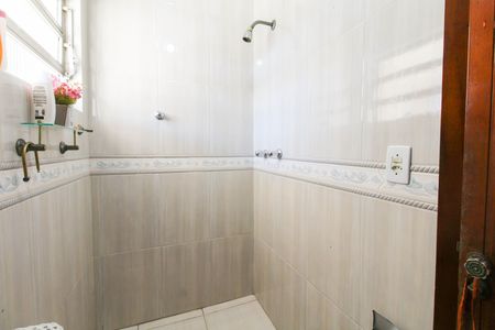 Casa à venda com 247m², 3 quartos e 3 vagasBanheiro 1