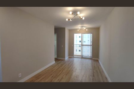 Sala de apartamento para alugar com 2 quartos, 55m² em Parque Imperial, Ferraz de Vasconcelos