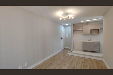 Sala de apartamento para alugar com 2 quartos, 55m² em Parque Imperial, Ferraz de Vasconcelos
