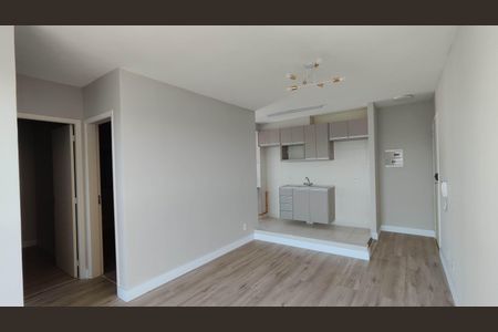 Sala de apartamento para alugar com 2 quartos, 55m² em Parque Imperial, Ferraz de Vasconcelos