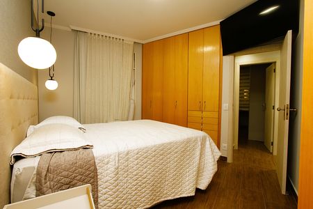 Apartamento à venda com 160m², 4 quartos e 2 vagasQuarto 3 - Suíte