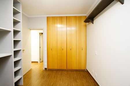 Apartamento à venda com 160m², 4 quartos e 2 vagasQuarto 3