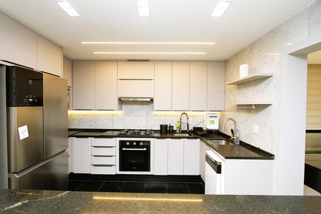 Apartamento à venda com 160m², 4 quartos e 2 vagasCozinha