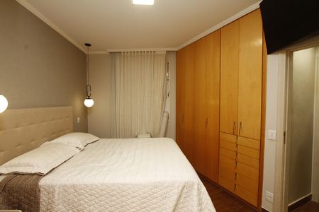 Apartamento à venda com 160m², 4 quartos e 2 vagasQuarto 3 - Suíte