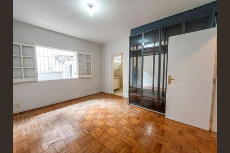 Casa para alugar com 200m², 4 quartos e 2 vagasSuite