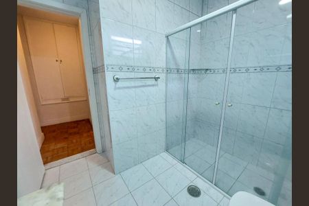 Casa para alugar com 200m², 4 quartos e 2 vagasBanheiro