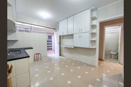 Casa para alugar com 200m², 4 quartos e 2 vagasCozinha