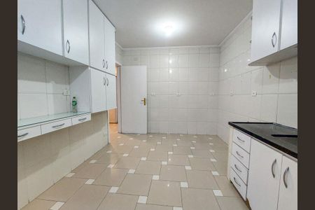 Casa para alugar com 200m², 4 quartos e 2 vagasCozinha
