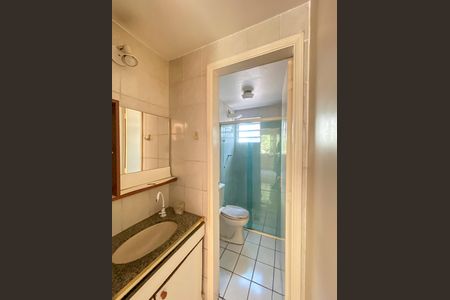 Apartamento à venda com 50m², 2 quartos e 1 vaga Apartamento à venda com 50m², 2 quartos e 1 vagaBanheiro