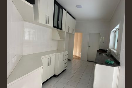Cozinha de casa de condomínio à venda com 4 quartos, 411m² em Residencial 18 do Forte, Santana de Parnaíba