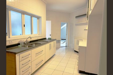 Cozinha de casa de condomínio à venda com 4 quartos, 411m² em Residencial 18 do Forte, Santana de Parnaíba