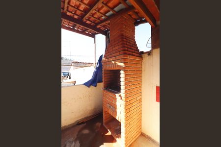 Casa para alugar com 125m², 3 quartos e 1 vagaÁrea de Serviço e Espaço Gourmet