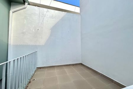 Casa à venda com 110m², 2 quartos e 1 vagaÁrea externa
