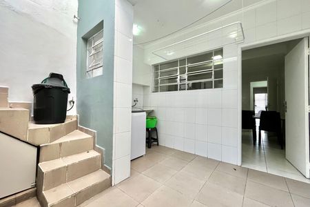 Casa à venda com 110m², 2 quartos e 1 vagaÁrea de Serviço