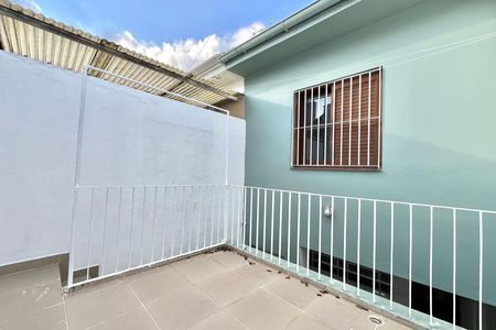 Casa à venda com 110m², 2 quartos e 1 vagaÁrea externa