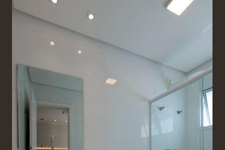 Casa de condomínio para alugar com 324m², 4 quartos e 4 vagas Casa de condomínio para alugar com 324m², 4 quartos e 4 vagasBanheiro