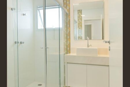 Casa de condomínio para alugar com 324m², 4 quartos e 4 vagas Casa de condomínio para alugar com 324m², 4 quartos e 4 vagasBanheiro