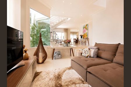 Sala  de casa de condomínio para alugar com 4 quartos, 324m² em Residencial Quatro (Alphaville), Santana de Parnaíba