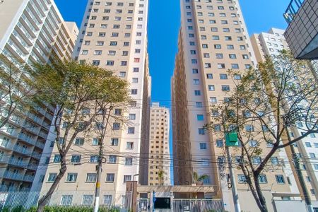 Apartamento à venda com 33m², 2 quartos e sem vaga Apartamento à venda com 33m², 2 quartos e sem vagaFachada