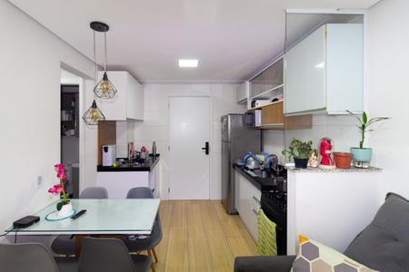 Apartamento à venda com 33m², 2 quartos e sem vaga Apartamento à venda com 33m², 2 quartos e sem vagaSala