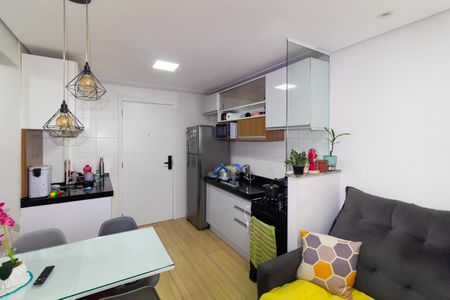 Sala de apartamento à venda com 2 quartos, 33m² em Vila Ivone, São Paulo