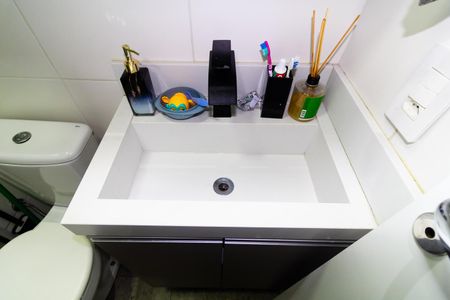 Apartamento à venda com 33m², 2 quartos e sem vaga Apartamento à venda com 33m², 2 quartos e sem vagaBanheiro