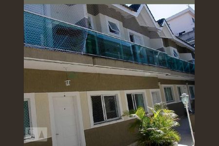 Casa à venda com 100m², 3 quartos e 2 vagas