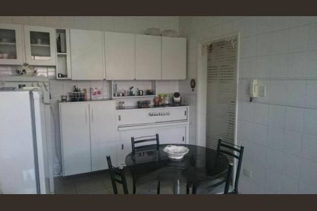 Casa à venda com 3 quartos, 165m² em Indianópolis, São Paulo