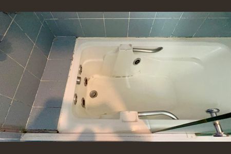 Apartamento à venda com 160m², 3 quartos e 1 vaga Apartamento à venda com 160m², 3 quartos e 1 vagaBanheiro da Suíte 3