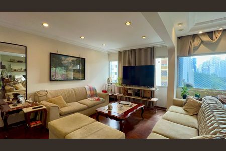 Apartamento à venda com 160m², 3 quartos e 1 vaga Apartamento à venda com 160m², 3 quartos e 1 vagaSala de TV