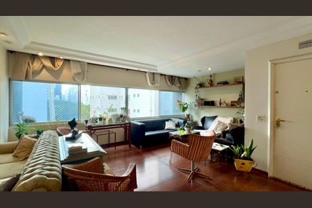 Apartamento à venda com 160m², 3 quartos e 1 vaga Apartamento à venda com 160m², 3 quartos e 1 vagaSala