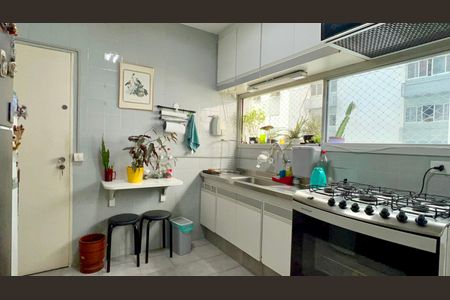 Apartamento à venda com 160m², 3 quartos e 1 vaga Apartamento à venda com 160m², 3 quartos e 1 vagaCozinha