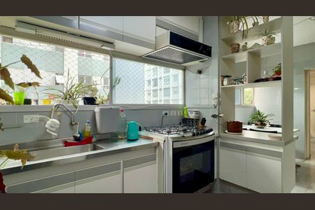 Apartamento à venda com 160m², 3 quartos e 1 vaga Apartamento à venda com 160m², 3 quartos e 1 vagaCozinha