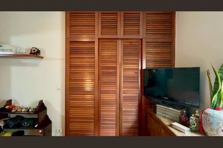 Apartamento à venda com 160m², 3 quartos e 1 vaga Apartamento à venda com 160m², 3 quartos e 1 vagaSuíte 3