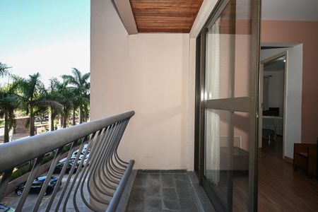 Varanda de apartamento para alugar com 2 quartos, 87m² em Jardim Maria Rosa, Taboão da Serra