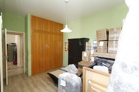 Apartamento à venda com 130m², 4 quartos e 2 vagasQuarto 3 - Suíte