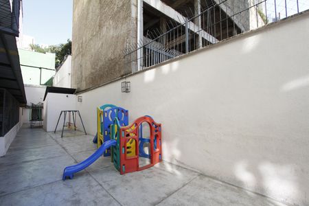 Apartamento à venda com 130m², 4 quartos e 2 vagasÁrea comum - Playground