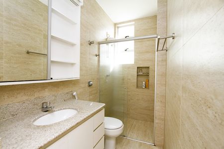 Apartamento à venda com 130m², 4 quartos e 2 vagasBanheiro Social