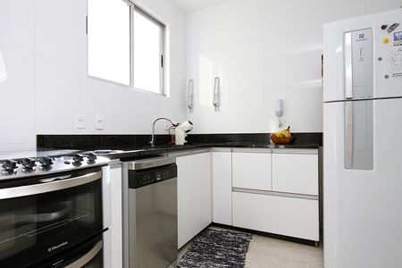 Apartamento à venda com 130m², 4 quartos e 2 vagasCozinha