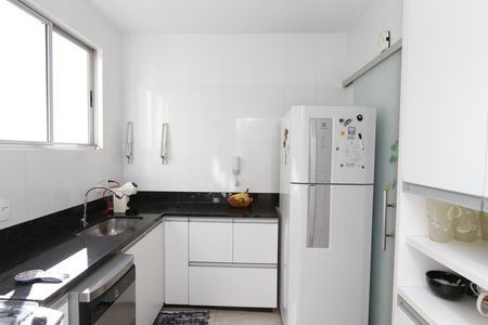Apartamento à venda com 130m², 4 quartos e 2 vagasCozinha