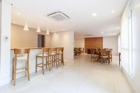 Apartamento para alugar com 75m², 3 quartos e 1 vaga Apartamento para alugar com 75m², 3 quartos e 1 vagaÁrea comum - Salão de festas
