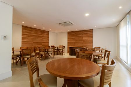 Apartamento para alugar com 75m², 3 quartos e 1 vaga Apartamento para alugar com 75m², 3 quartos e 1 vagaÁrea comum - Salão de festas