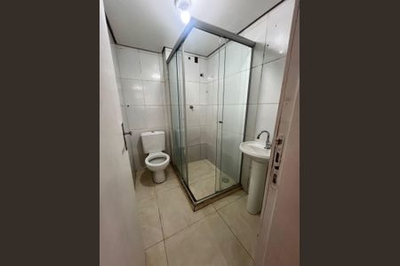 Banheiro de apartamento à venda com 2 quartos, 60m² em Santos Dumont, São Leopoldo