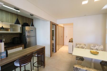 Apartamento à venda com 77m², 2 quartos e 2 vagas Apartamento à venda com 77m², 2 quartos e 2 vagasSala