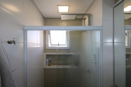 Apartamento à venda com 77m², 2 quartos e 2 vagas Apartamento à venda com 77m², 2 quartos e 2 vagasBanheiro da Suíte 2