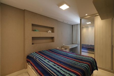 Apartamento à venda com 77m², 2 quartos e 2 vagas Apartamento à venda com 77m², 2 quartos e 2 vagasSuíte 2