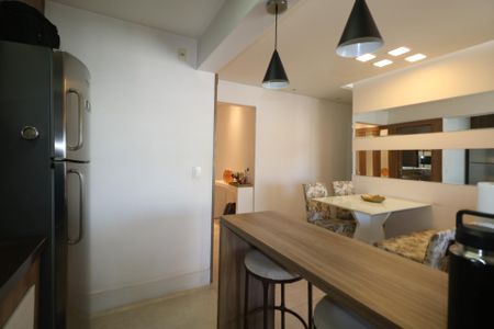 Apartamento à venda com 77m², 2 quartos e 2 vagas Apartamento à venda com 77m², 2 quartos e 2 vagasCozinha