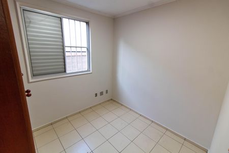 Apartamento para alugar com 92m², 4 quartos e 1 vagaQUARTO  2