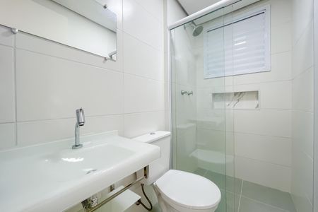 Banheiro de apartamento à venda com 2 quartos, 45m² em Vila Yolanda, Osasco