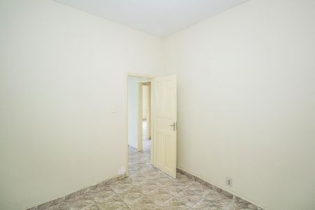 Quarto 1 de casa para alugar com 2 quartos, 62m² em Marechal Hermes, Rio de Janeiro
